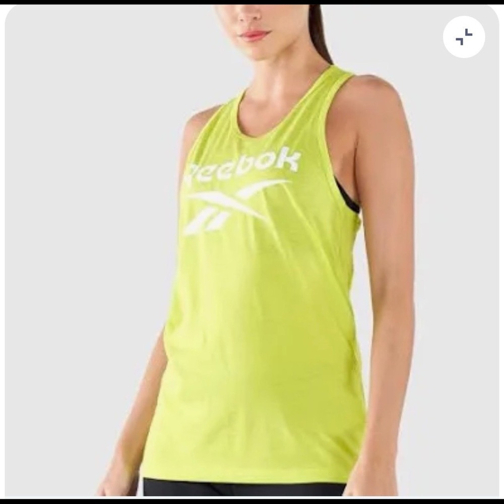 Reebok women’s large athletic tee t-shirt in bright yellow, BNWT
